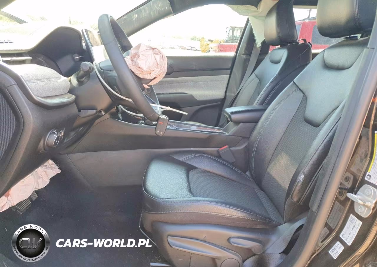 2024 Jeep Compass Latitude VIN:3C4NJDBN4RT109581 - 7