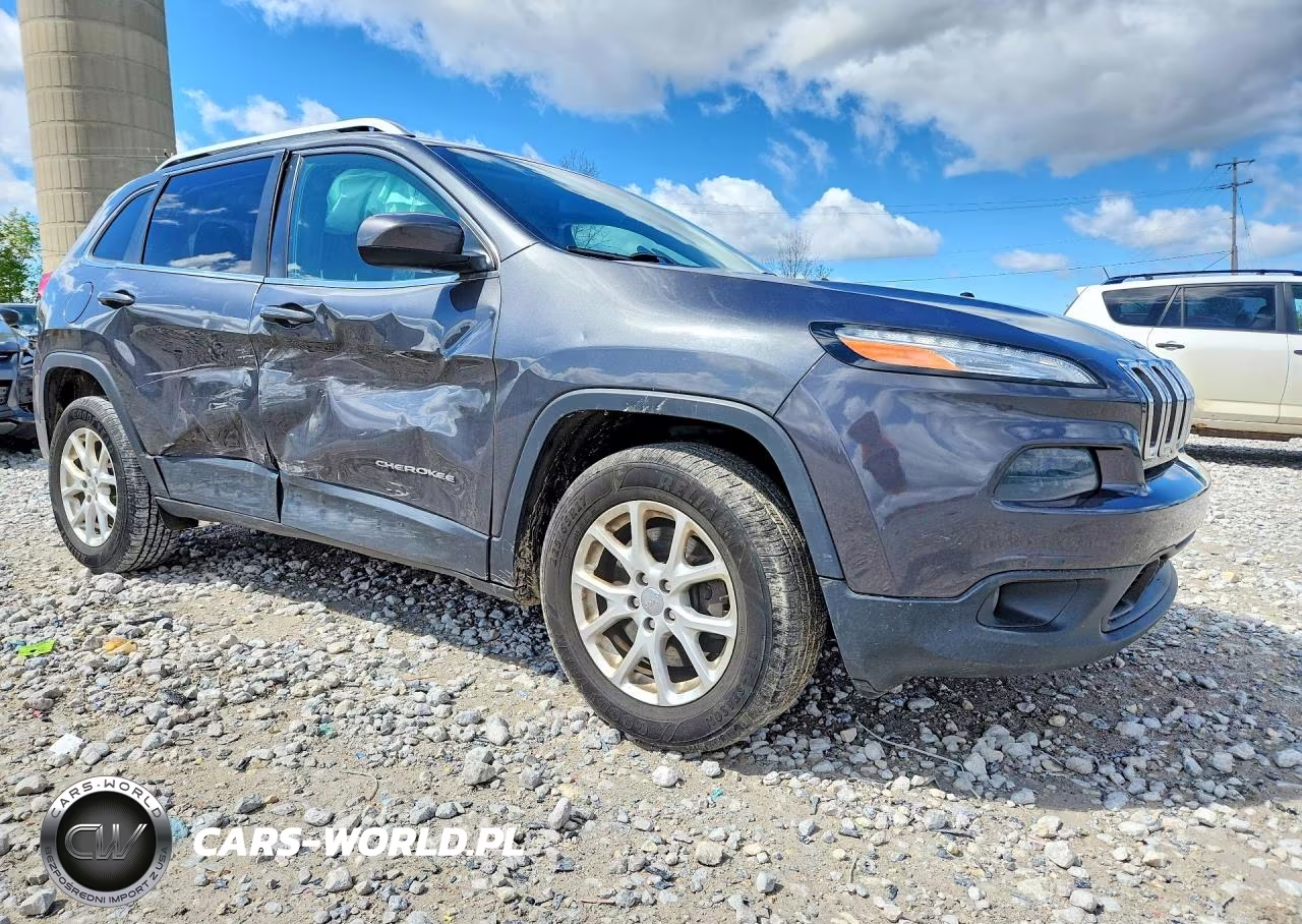 2015 Jeep Cherokee Latitude VIN:1C4PJMCB0FW788977 - 4