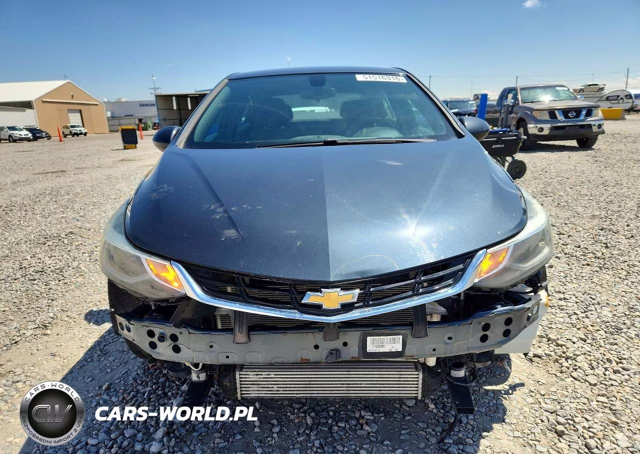 2017 Chevrolet Cruze Lt VIN:1G1BE5SM2H7279325 - 5