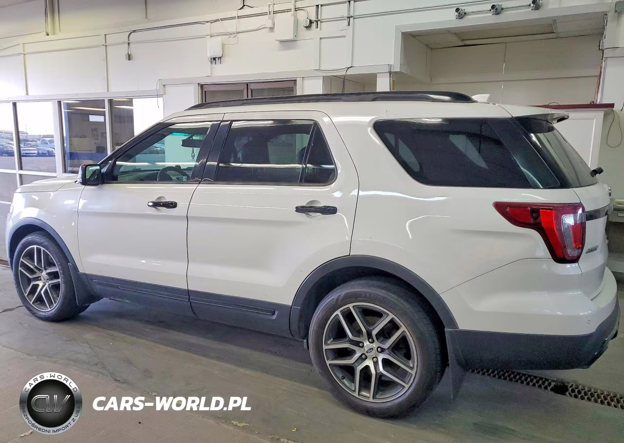 2016 Ford Explorer Sport VIN:1FM5K8GT3GGB80540 - 2