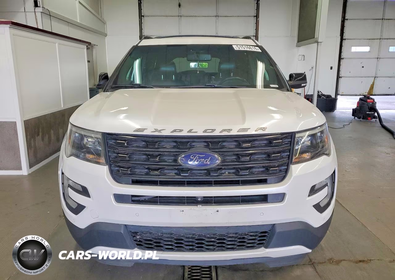 2016 Ford Explorer Sport VIN:1FM5K8GT3GGB80540 - 5