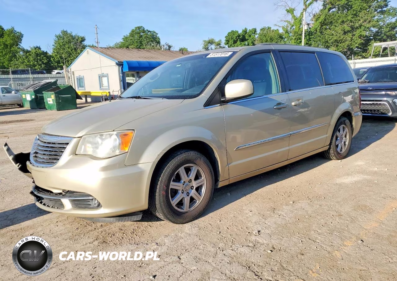 2011 Chrysler Town & Country Touring