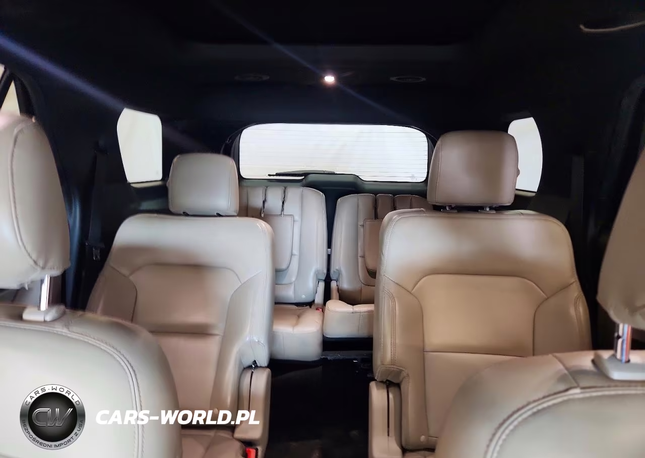 2019 Ford Explorer Xlt VIN:1FM5K7DH7KGA71470 - 10