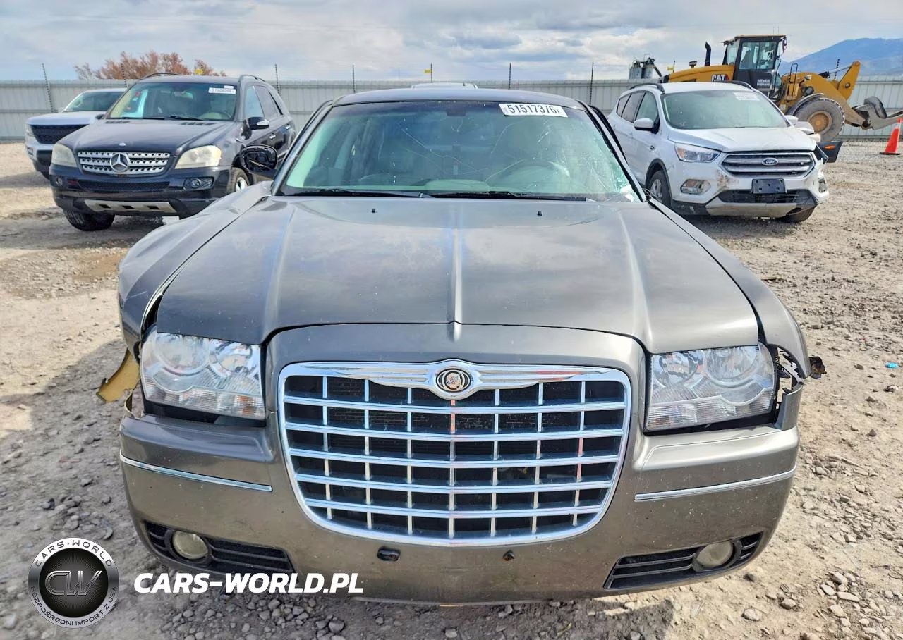 2009 Chrysler 300 Touring VIN:2C3LK53VX9H555448 - 5