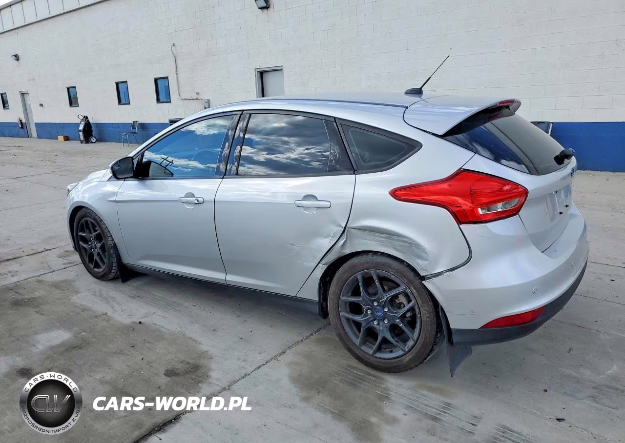 2016 Ford Focus Se VIN:1FADP3K28GL288961 - 2