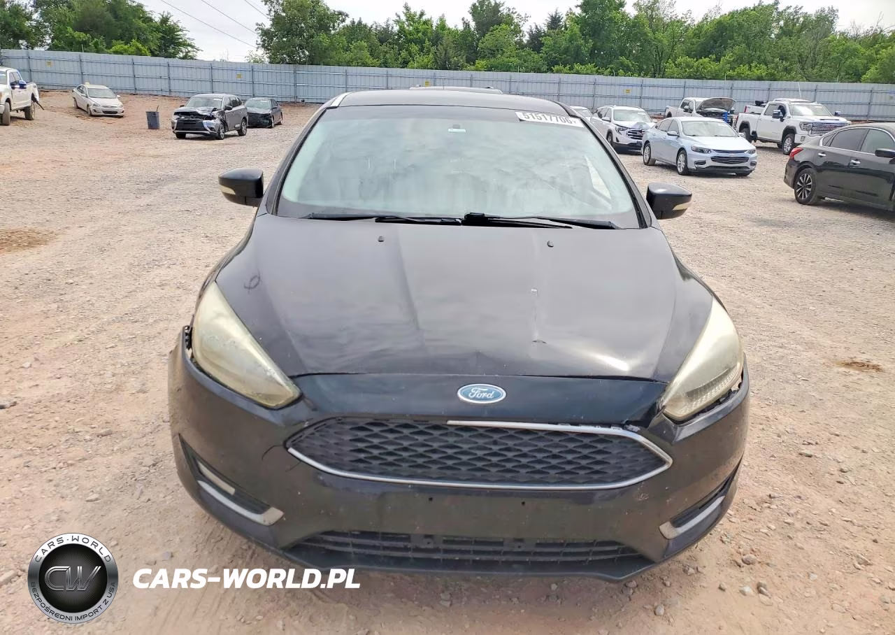 2015 Ford Focus Se VIN:1FADP3F20FL240623 - 5