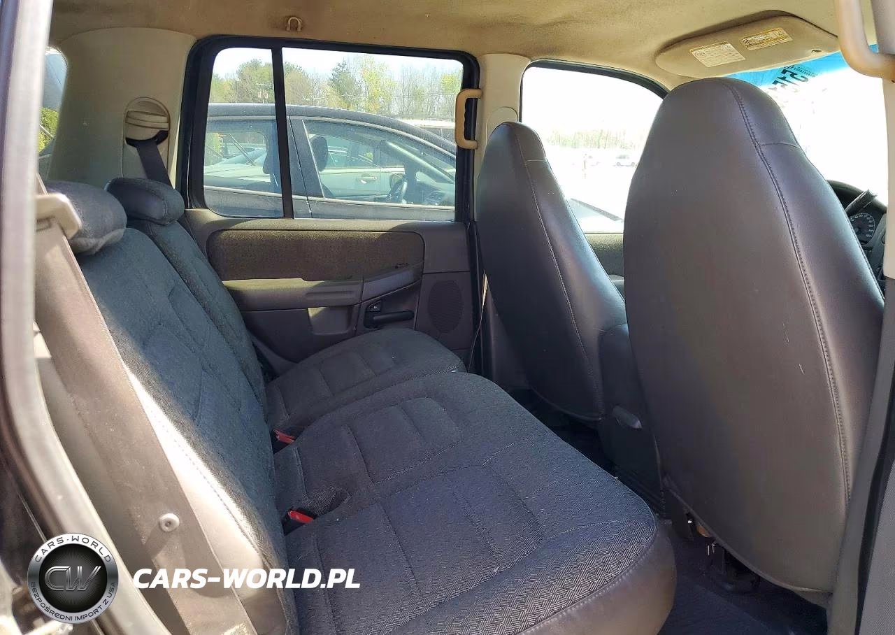 2002 Ford Explorer Xls VIN:1FMZU72E92UA85022 - 11
