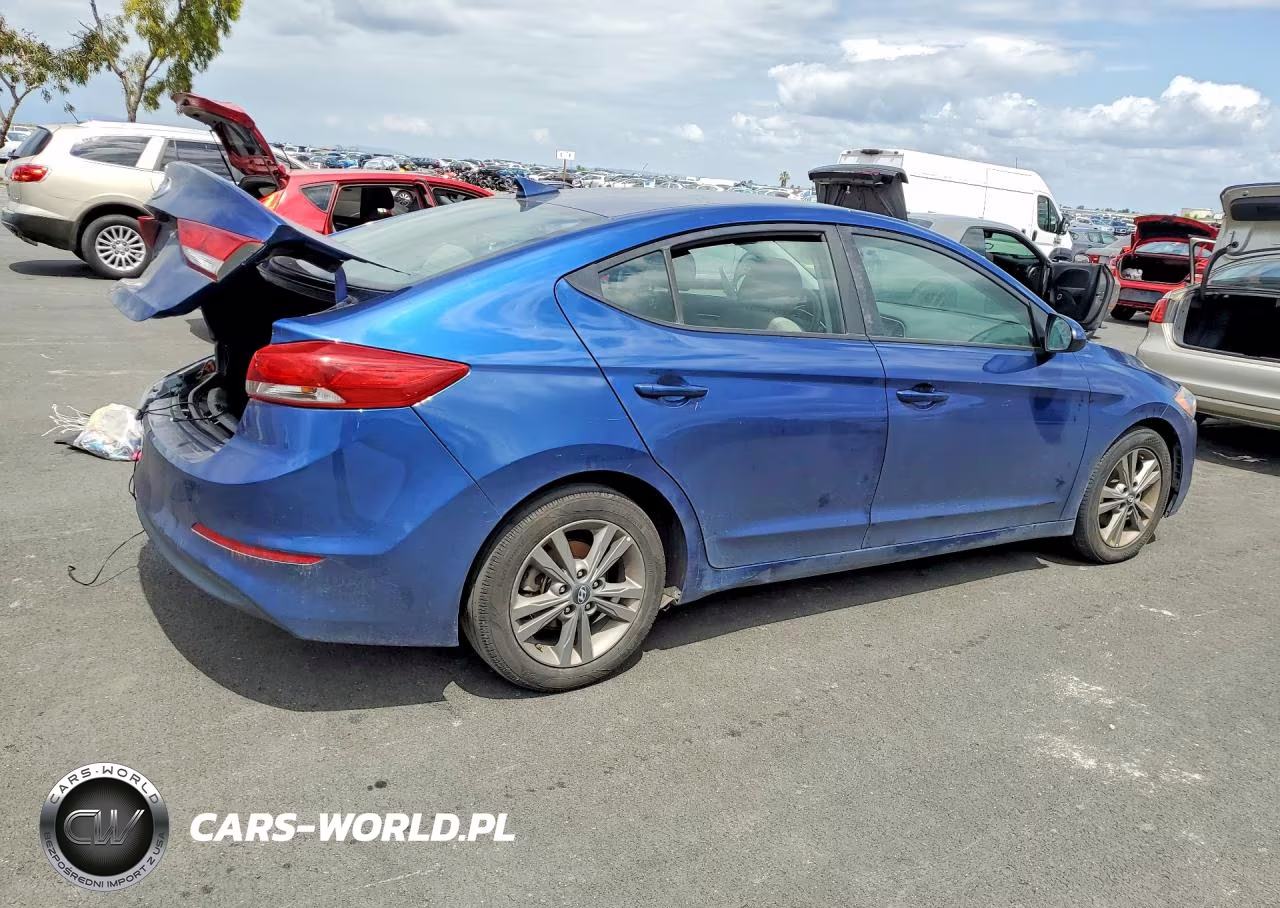 2018 Hyundai Elantra Sel VIN:5NPD84LFXJH381989 - 3