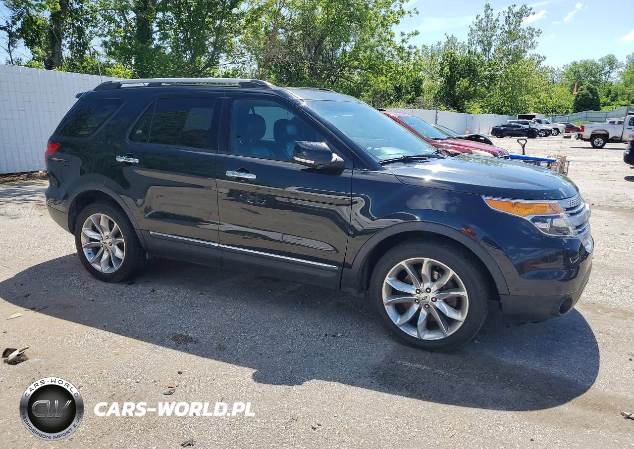 2014 Ford Explorer Xlt VIN:1FM5K8D8XEGA92940 - 4