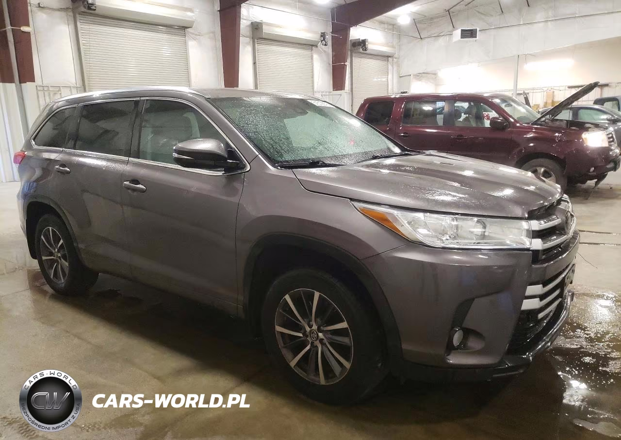 2017 Toyota Highlander Xle VIN:5TDJZRFH7HS472684 - 4