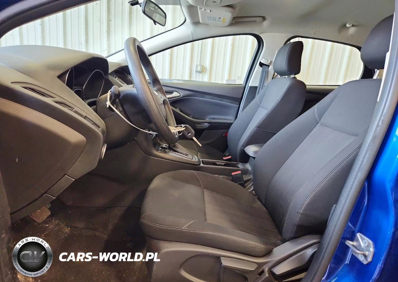 2018 Ford Focus Se VIN:1FADP3FEXJL257464 - 7