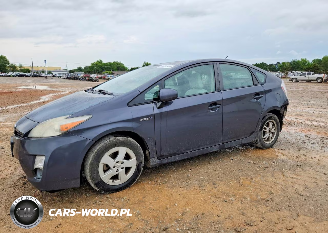 2011 Toyota Prius Two