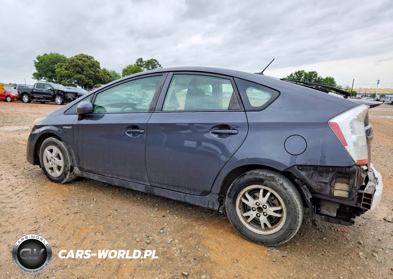 2011 Toyota Prius Two VIN:JTDKN3DU8B0260898 - 2