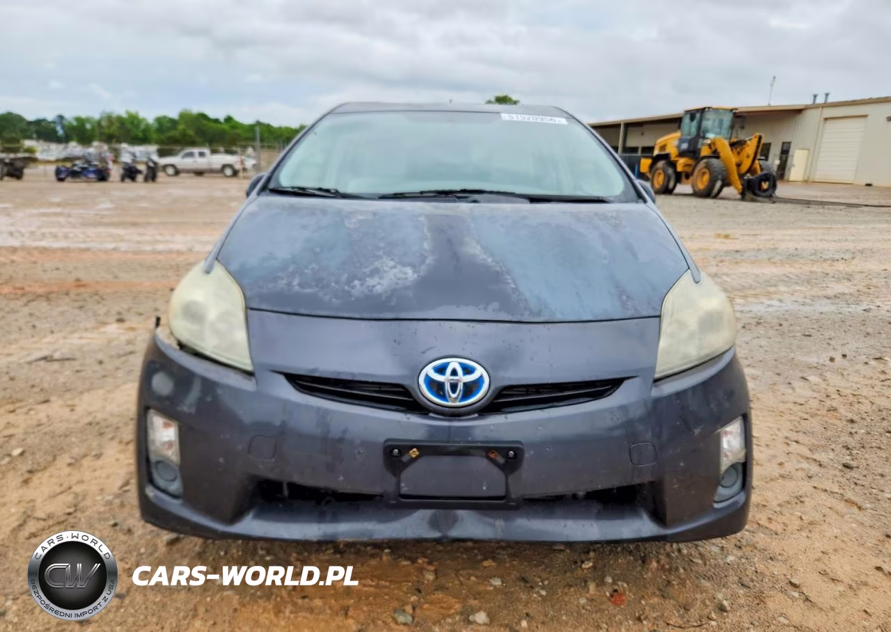 2011 Toyota Prius Two VIN:JTDKN3DU8B0260898 - 5