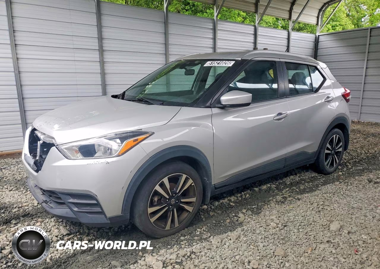 2020 Nissan Kicks Sv