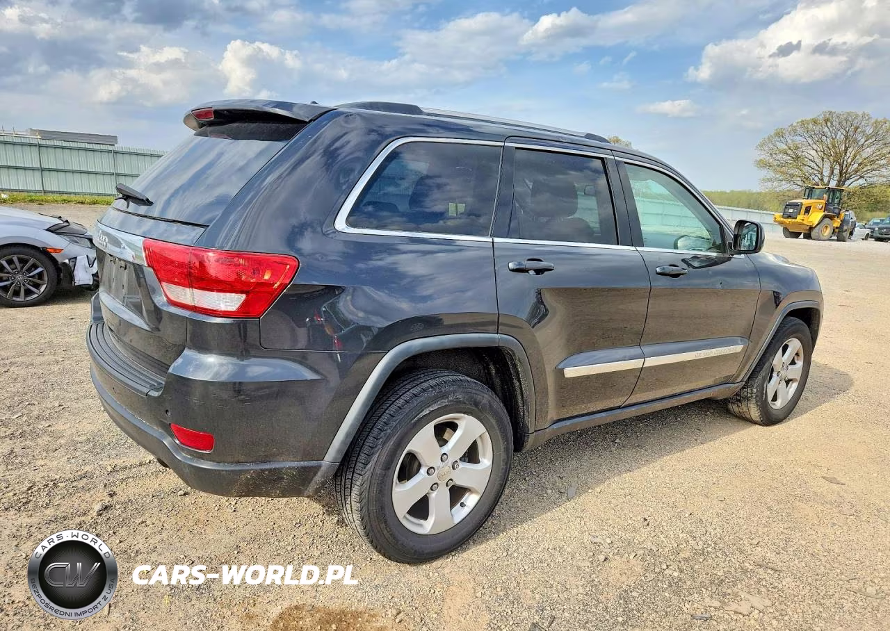 2011 Jeep Grand Cherokee Laredo VIN:1J4RR4GG0BC614761 - 3
