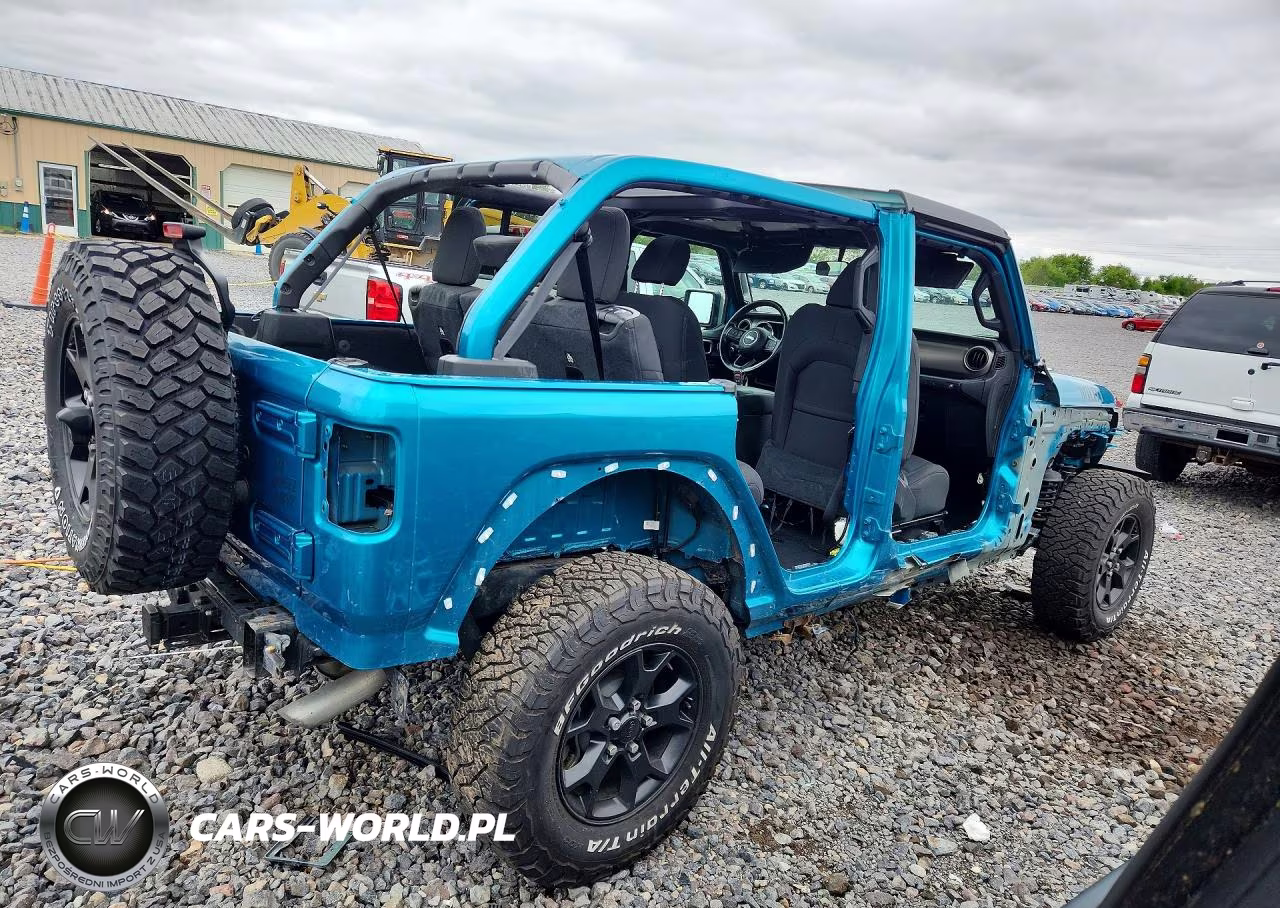 2020 Jeep Wrangler Unlimited Sport VIN:1C4HJXDG3LW331950 - 3