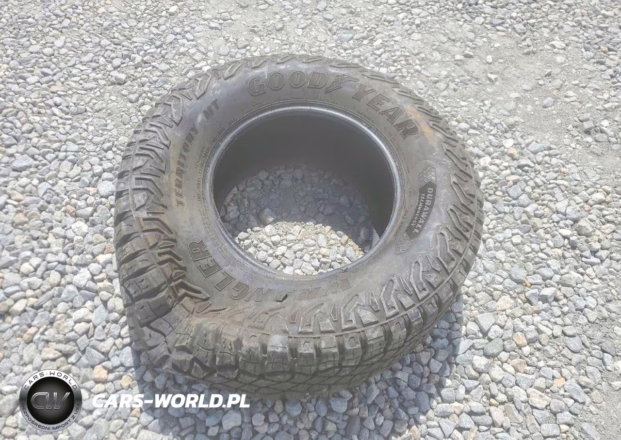 2023 Ford Bronco Base VIN:1FMEE5DPXPLB17102 - 13