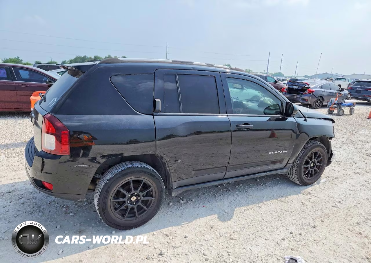 2016 Jeep Compass Latitude VIN:1C4NJCEA8GD675829 - 3