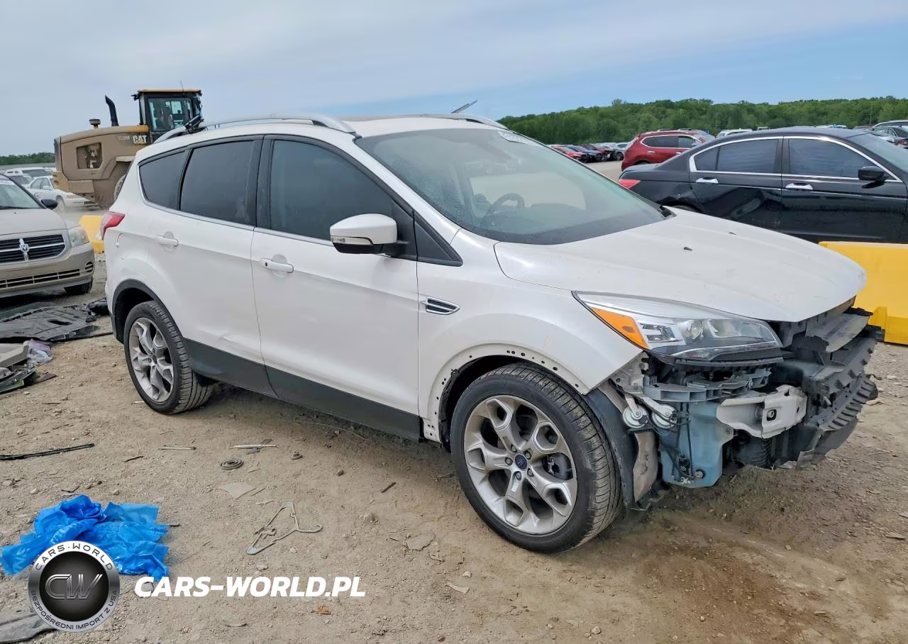 2015 Ford Escape Titanium VIN:1FMCU9J99FUA42411 - 4