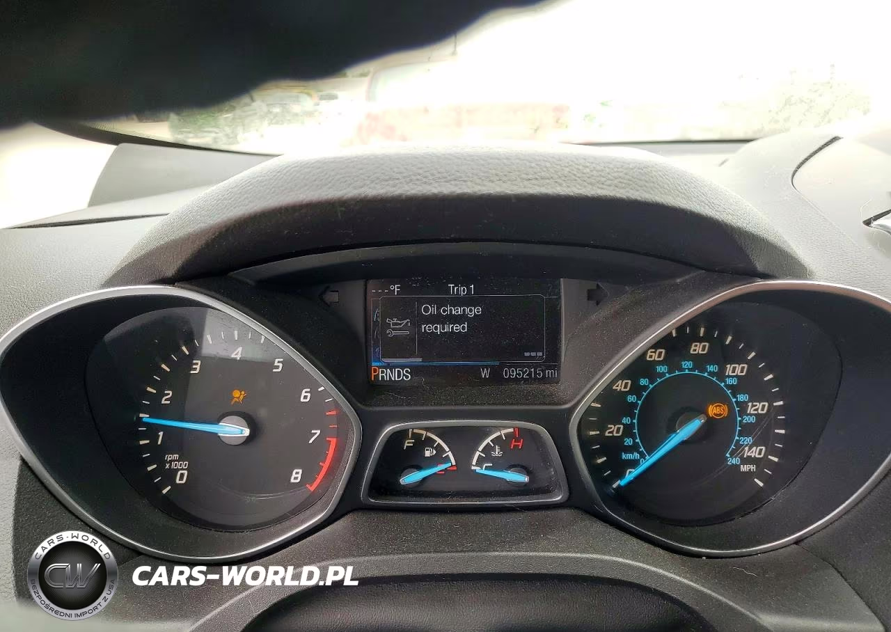 2015 Ford Escape Titanium VIN:1FMCU9J99FUA42411 - 9