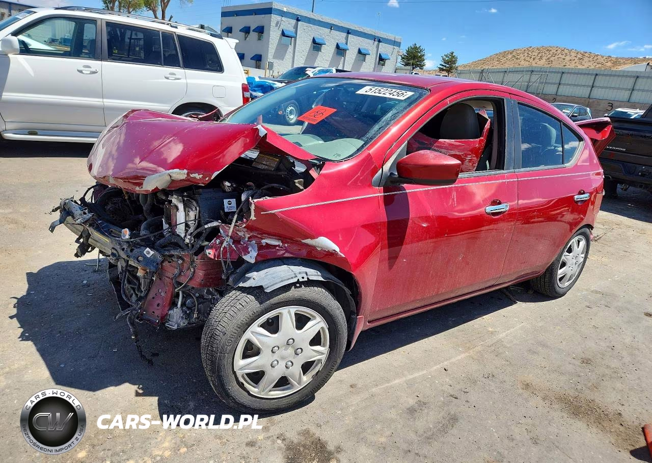 2015 Nissan Versa 1.6 Sv