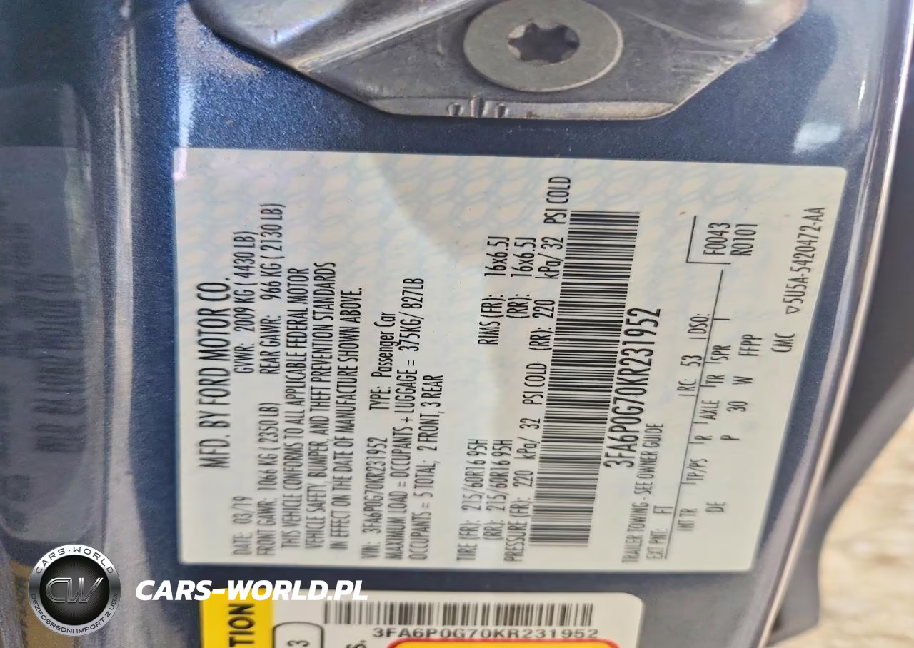 2019 Ford Fusion S VIN:3FA6P0G70KR231952 - 13