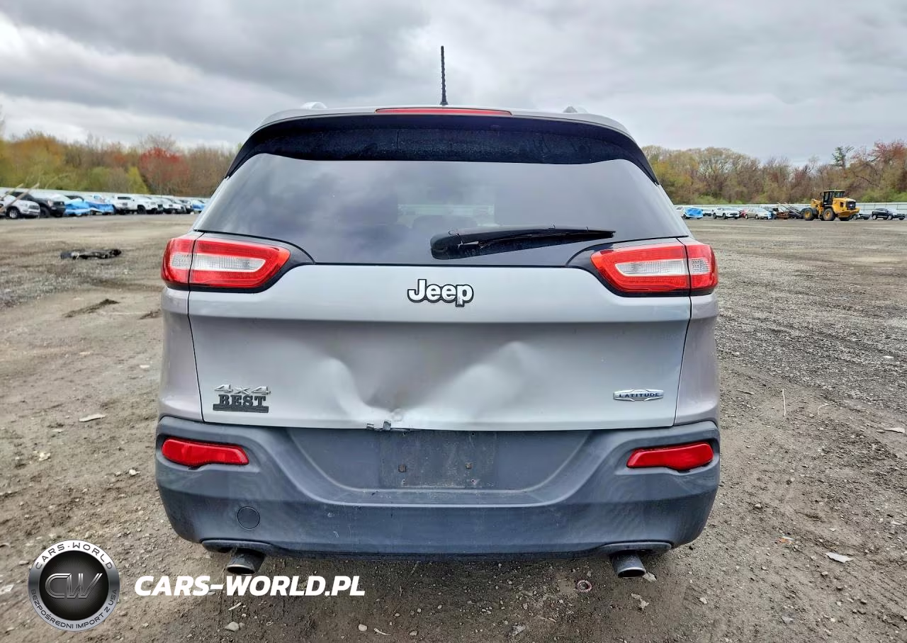 2014 Jeep Cherokee Latitude VIN:1C4PJMCS3EW152889 - 6