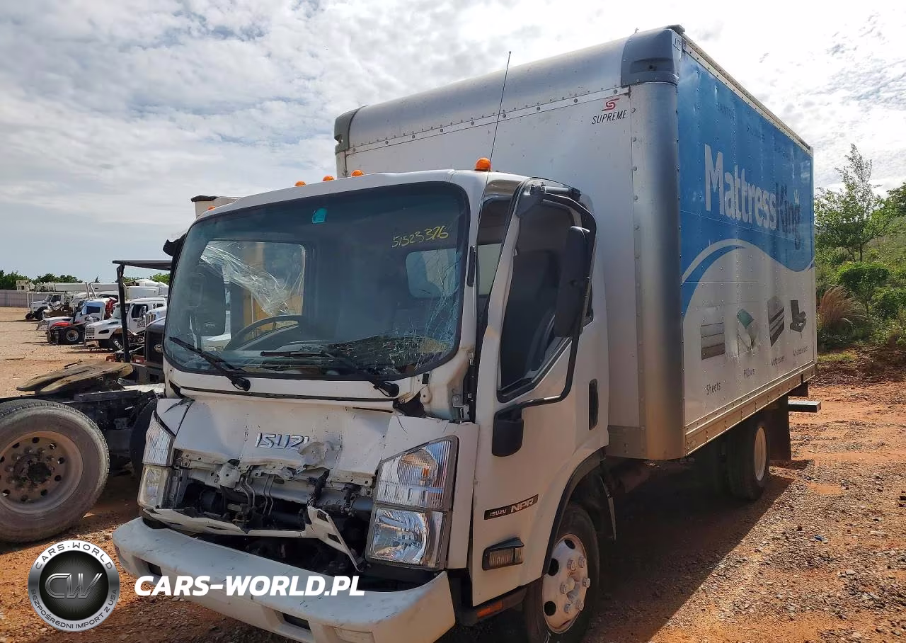 2017 Isuzu Npr Box Truck