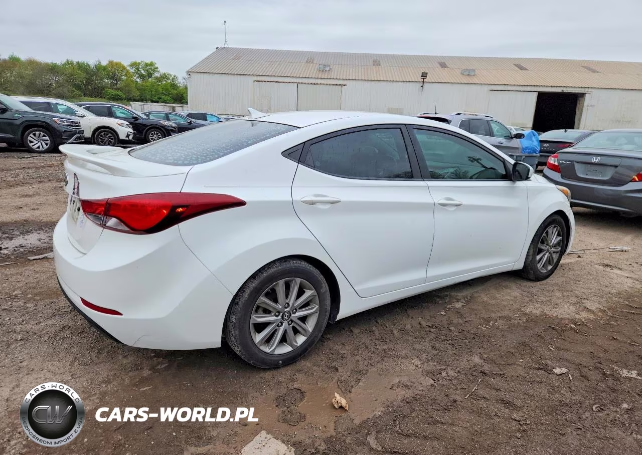 2014 Hyundai Elantra Se VIN:5NPDH4AE6EH483841 - 3