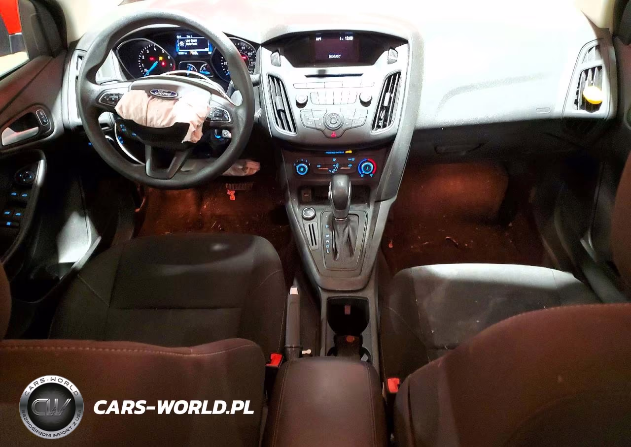 2017 Ford Focus Se VIN:1FADP3F22HL306866 - 8