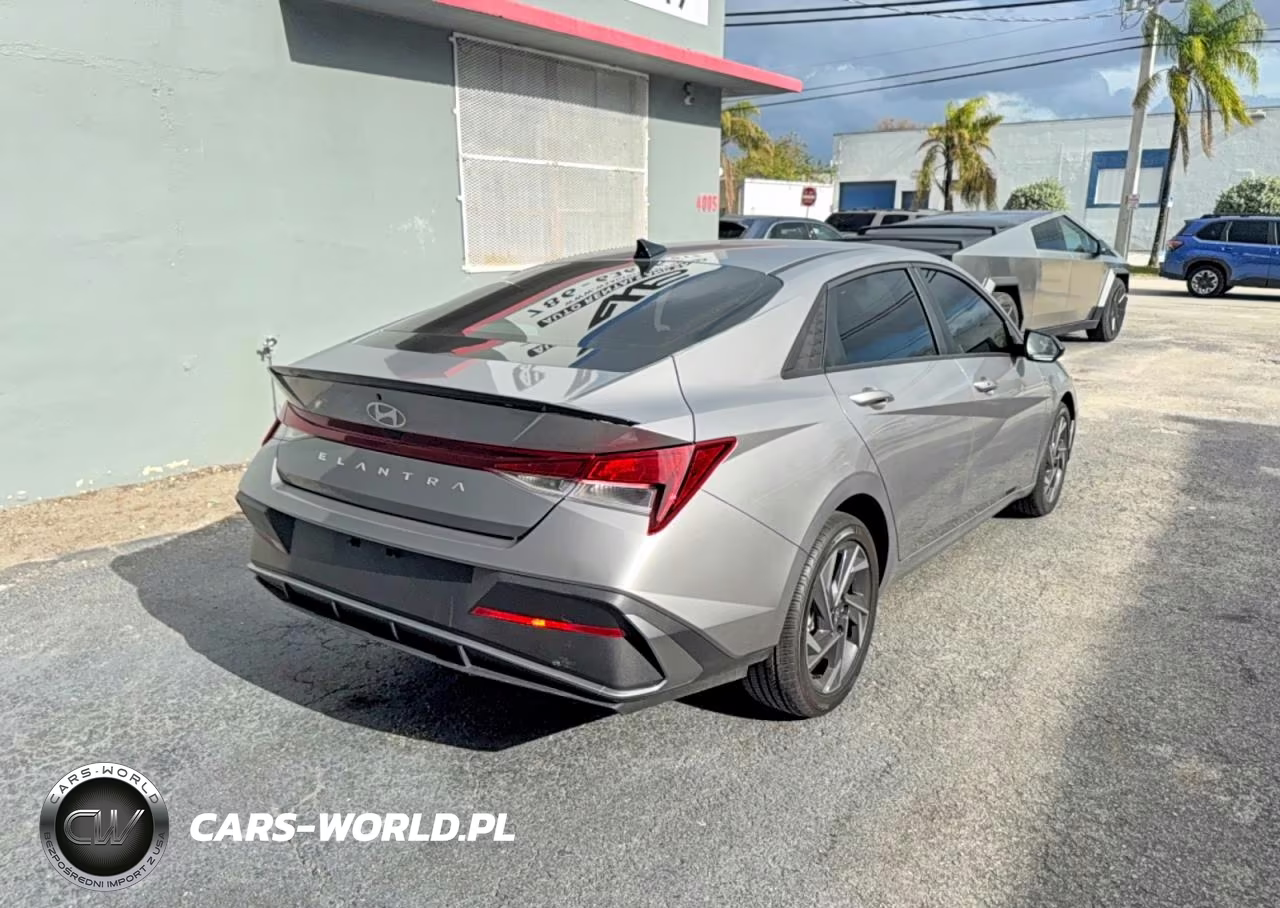2025 Hyundai Elantra Sel Sport VIN:KMHLM4DGXSU929264 - 4