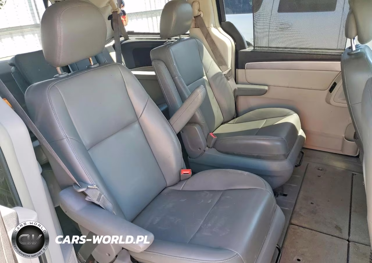 2013 Volkswagen Routan Se VIN:2C4RVABG2DR724728 - 11