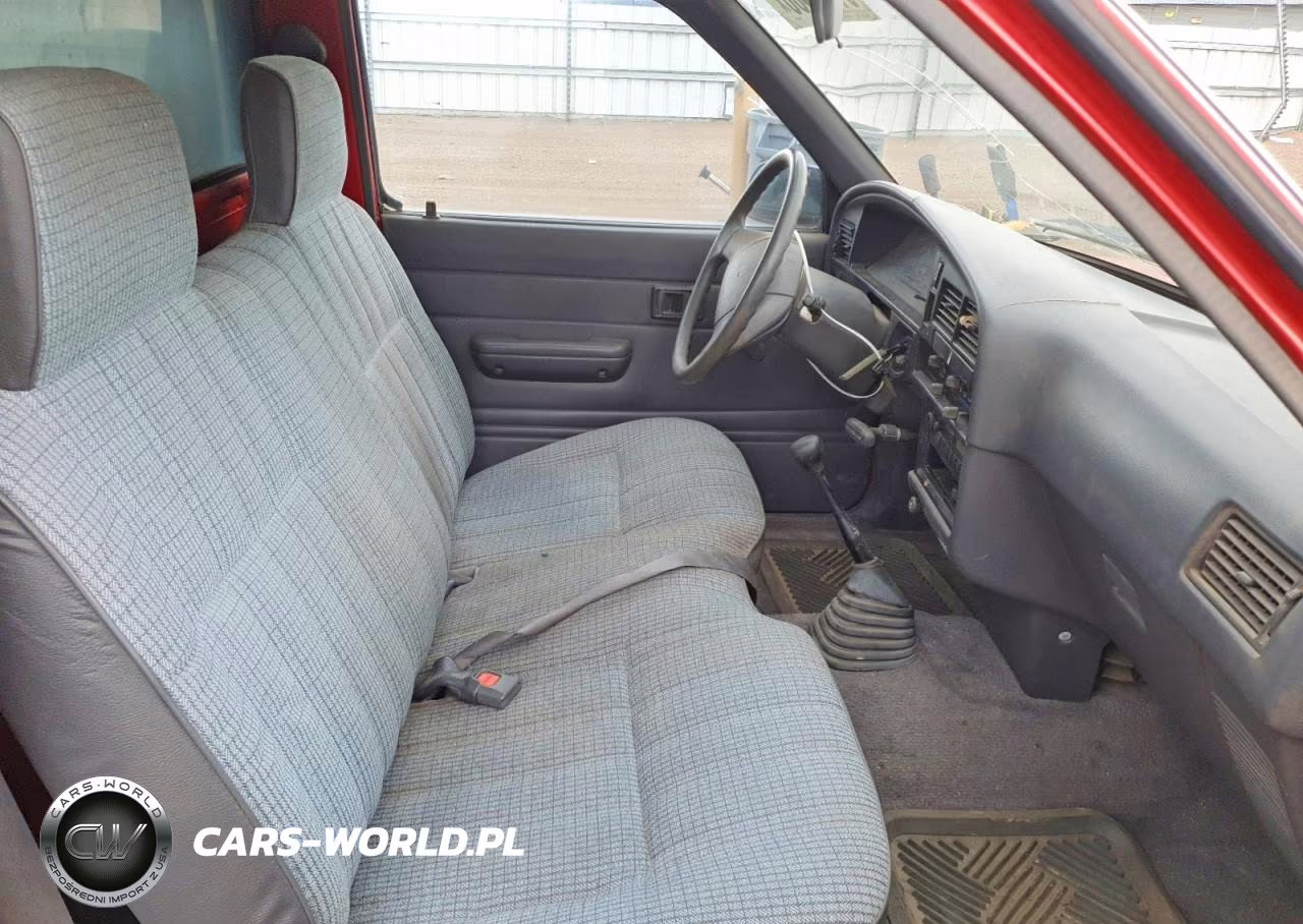 1990 Toyota Pickup Deluxe VIN:JT4RN81D6L5068321 - 10