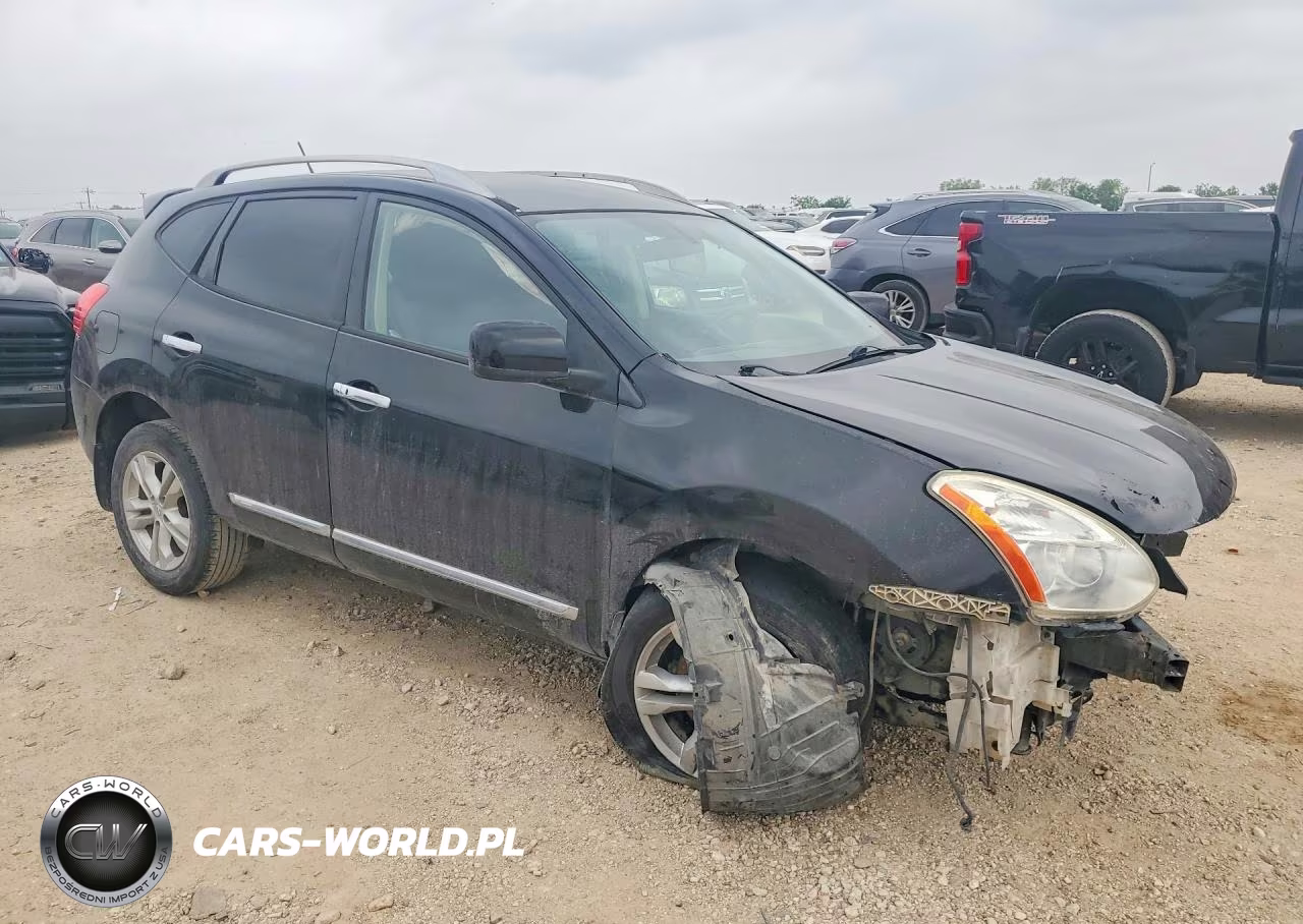 2013 Nissan Rogue S VIN:JN8AS5MV1DW629744 - 4