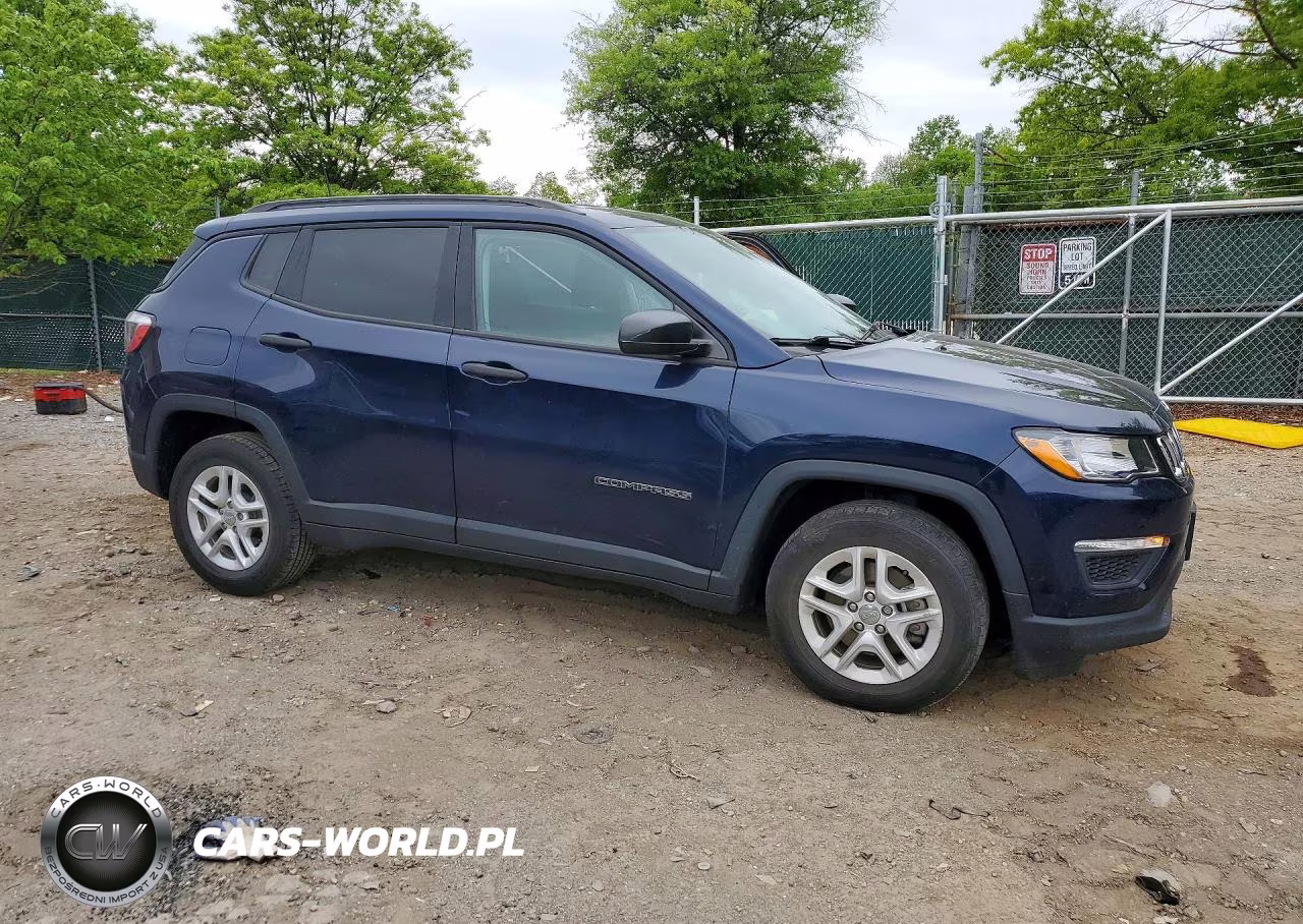 2017 Jeep Compass Sport VIN:3C4NJCAB2HT659801 - 4