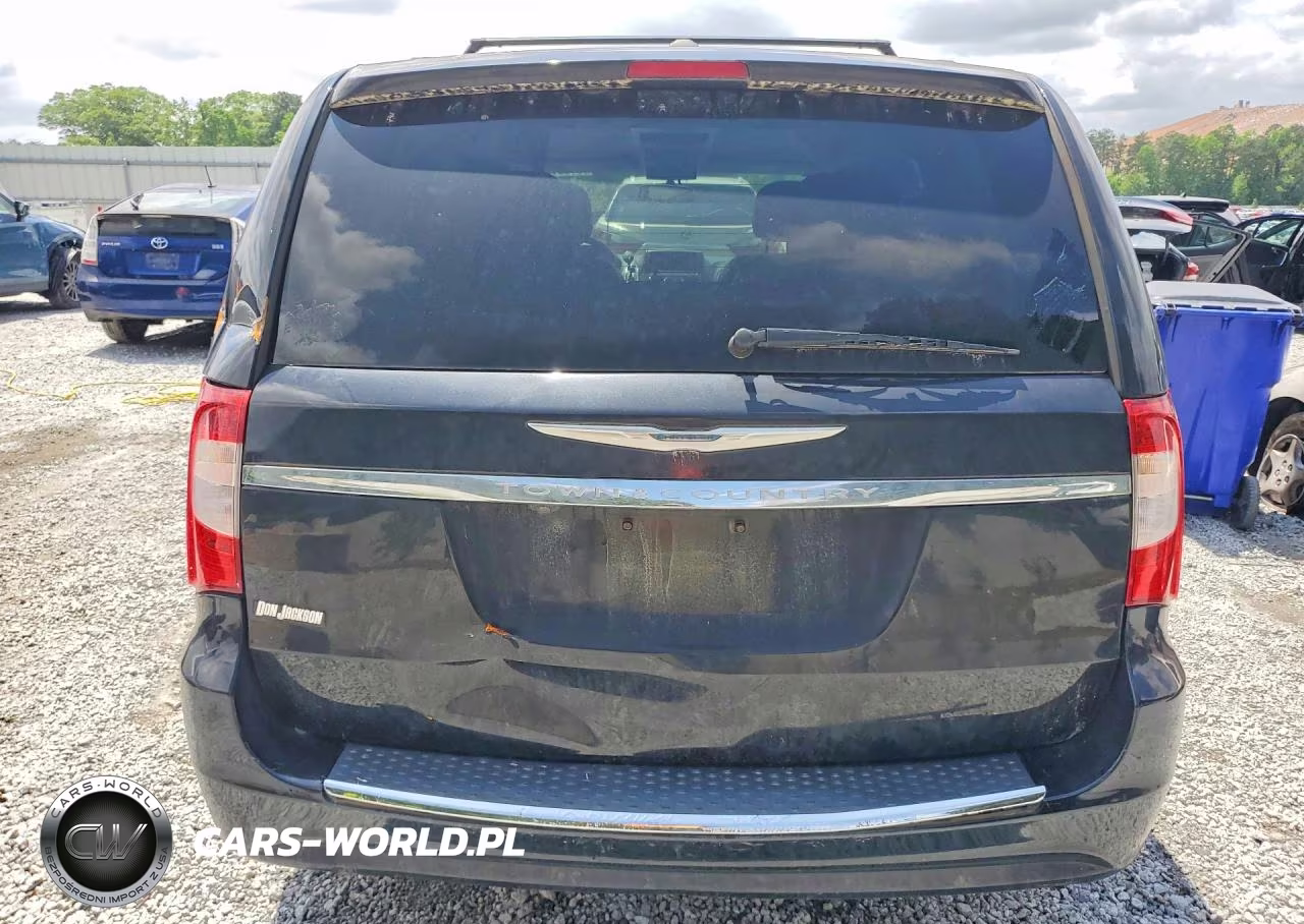 2016 Chrysler Town & Country Touring VIN:2C4RC1BG1GR159480 - 6