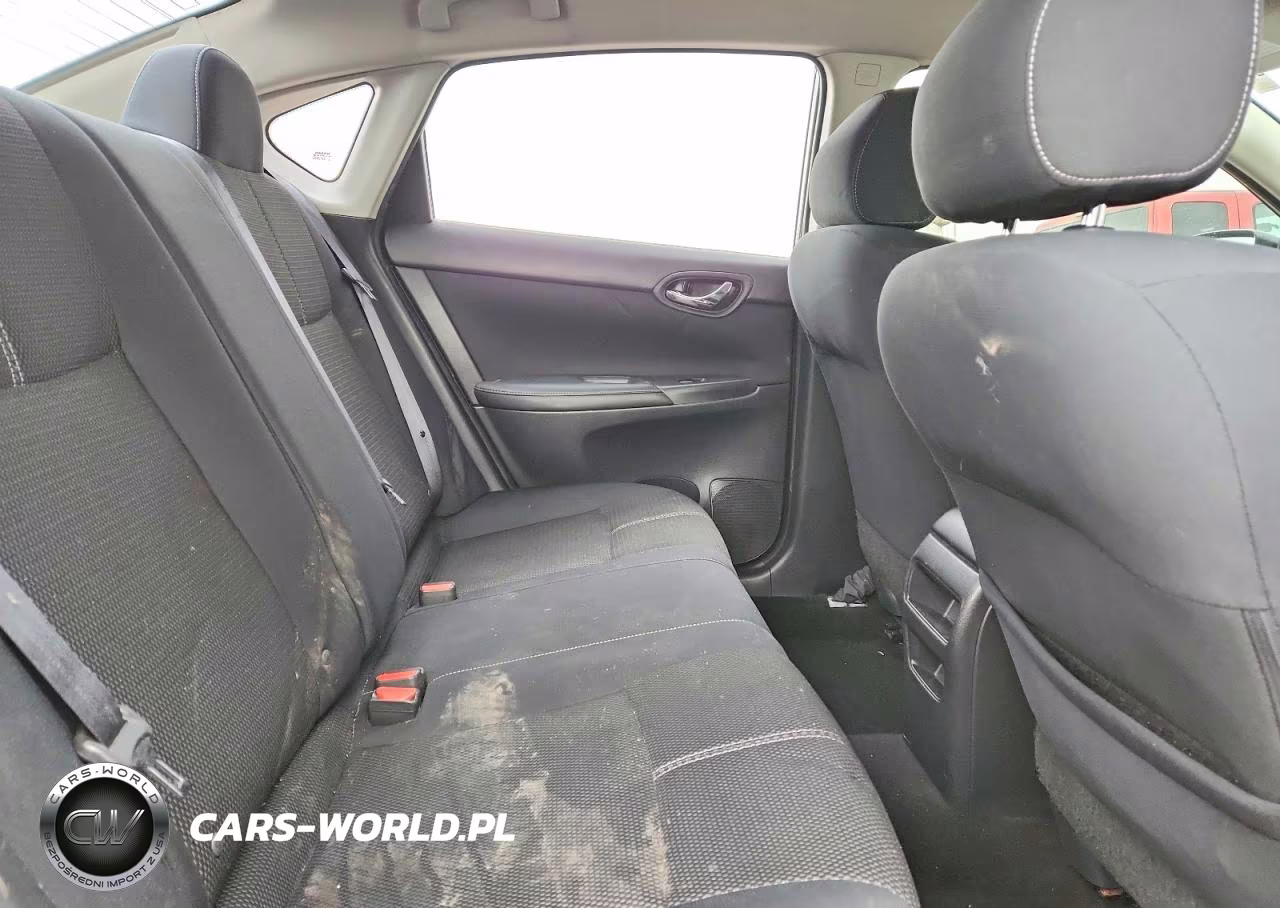 2016 Nissan Sentra S VIN:3N1AB7AP2GY262348 - 10