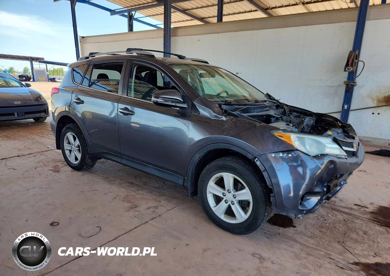 2014 Toyota Rav4 Xle VIN:2T3RFREV8EW199879 - 4