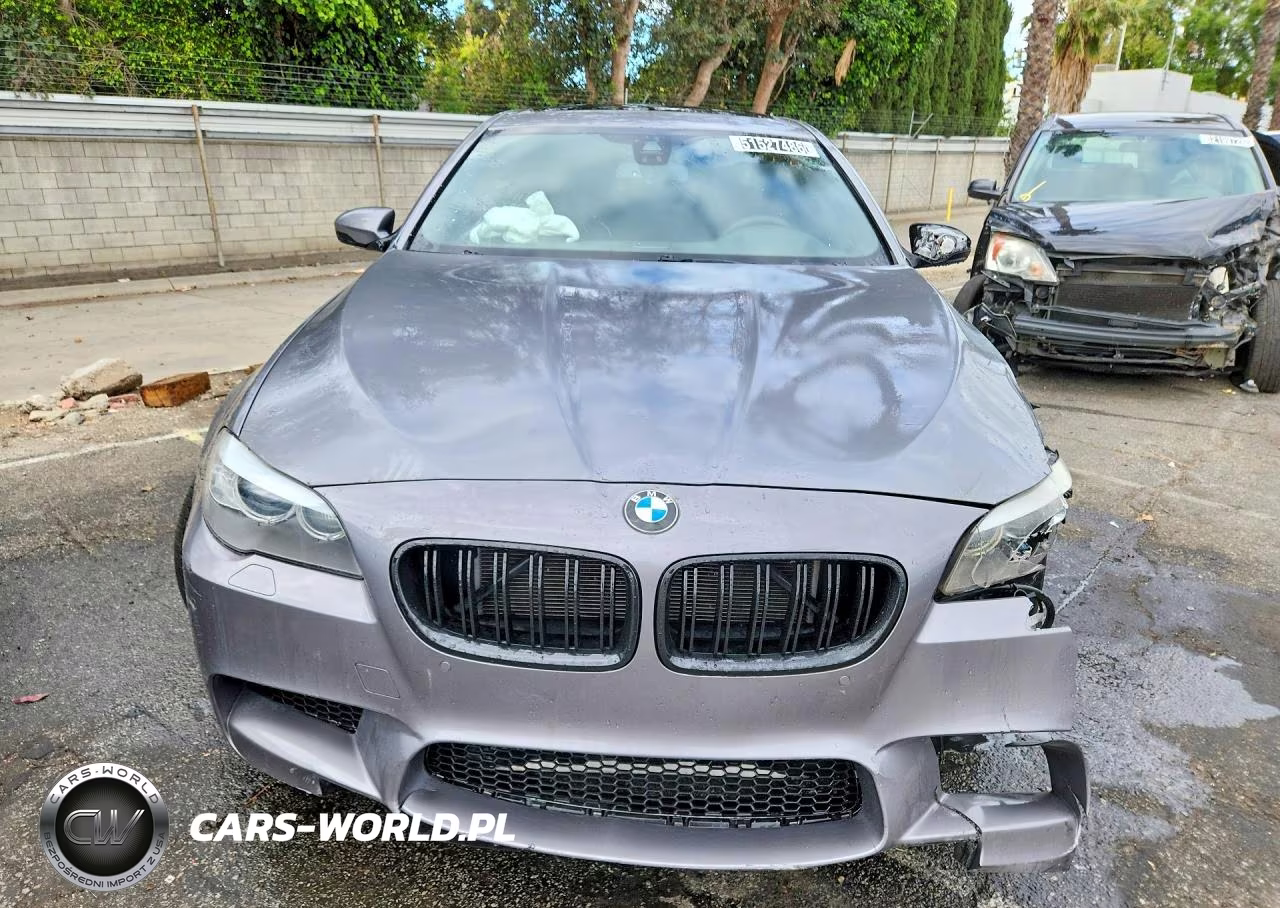 2013 BMW M5 VIN:WBSFV9C52DC773377 - 5