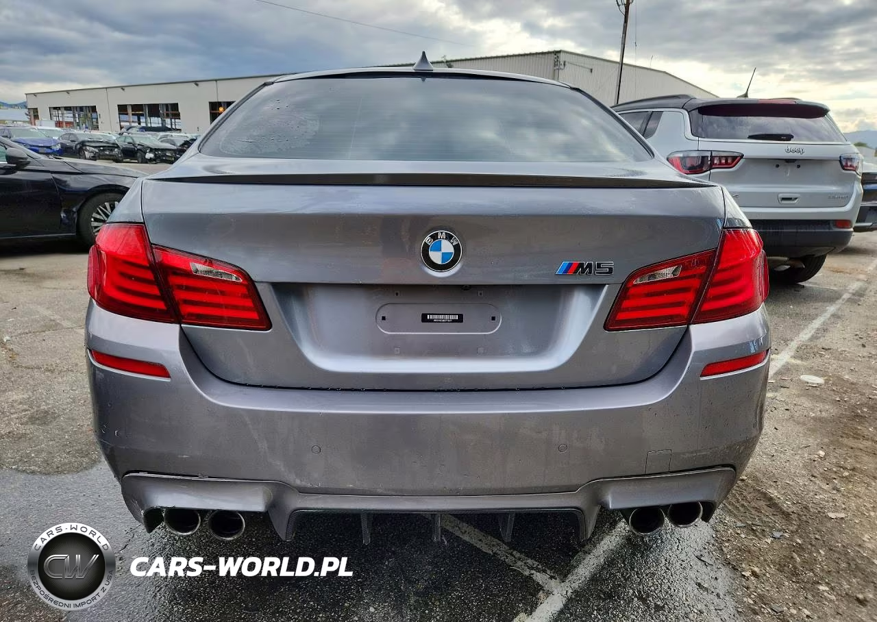 2013 BMW M5 VIN:WBSFV9C52DC773377 - 6