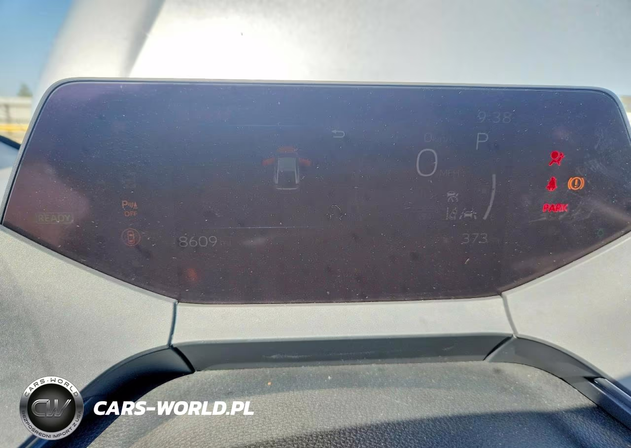 2026 Toyota Prius Le VIN:JTDACAAU3T3075667 - 9