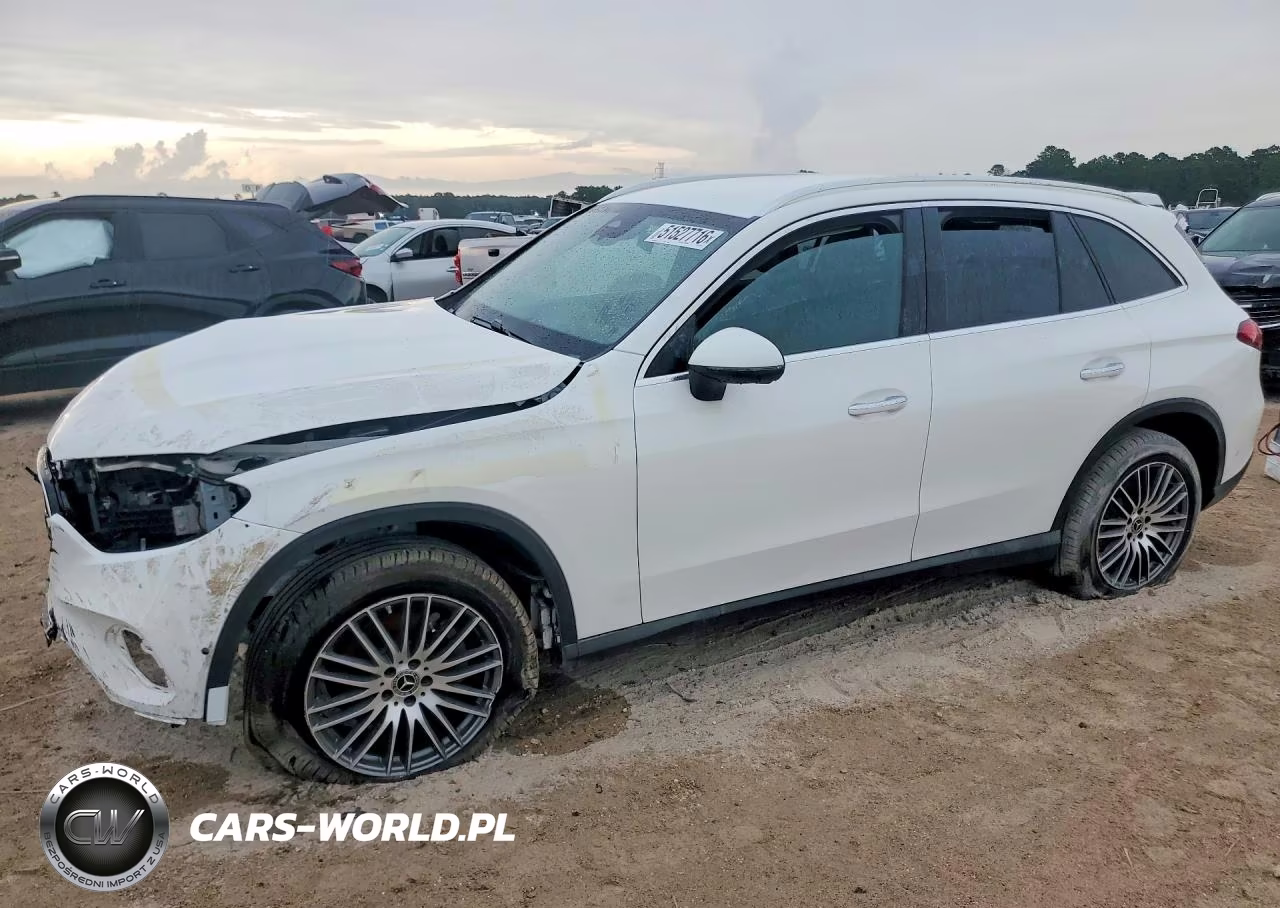 2026 Mercedes-Benz Glc 300 – zdjęcie 1 z 13