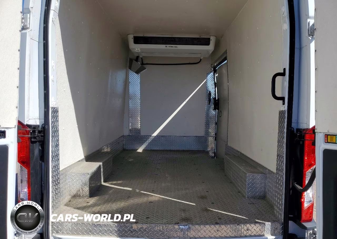 2023 Ford Transit 250 Refrigerated Delivery Van VIN:1FTBR1X80PKA98297 - 11