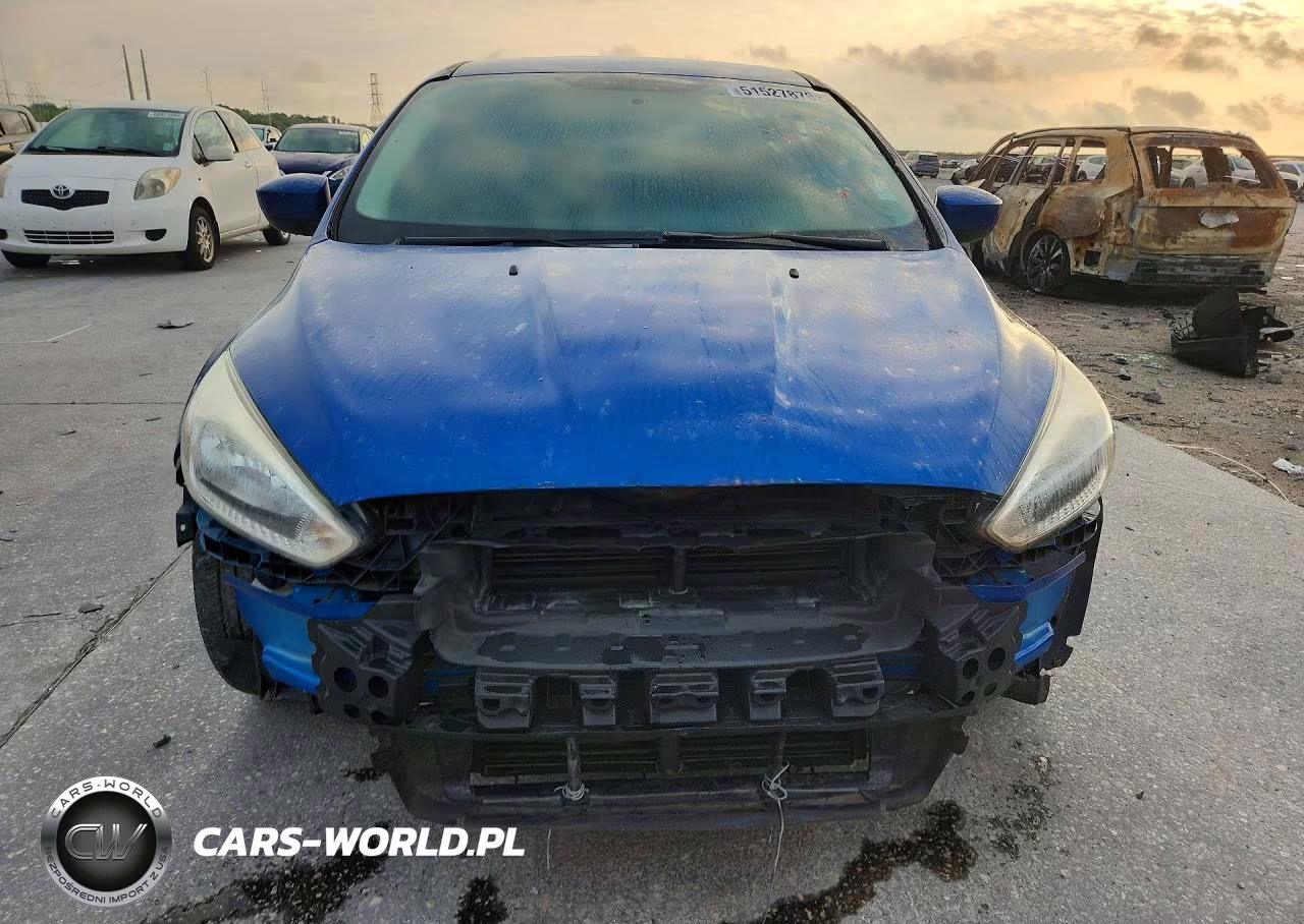 2018 Ford Focus Se VIN:1FADP3F20JL201958 - 5