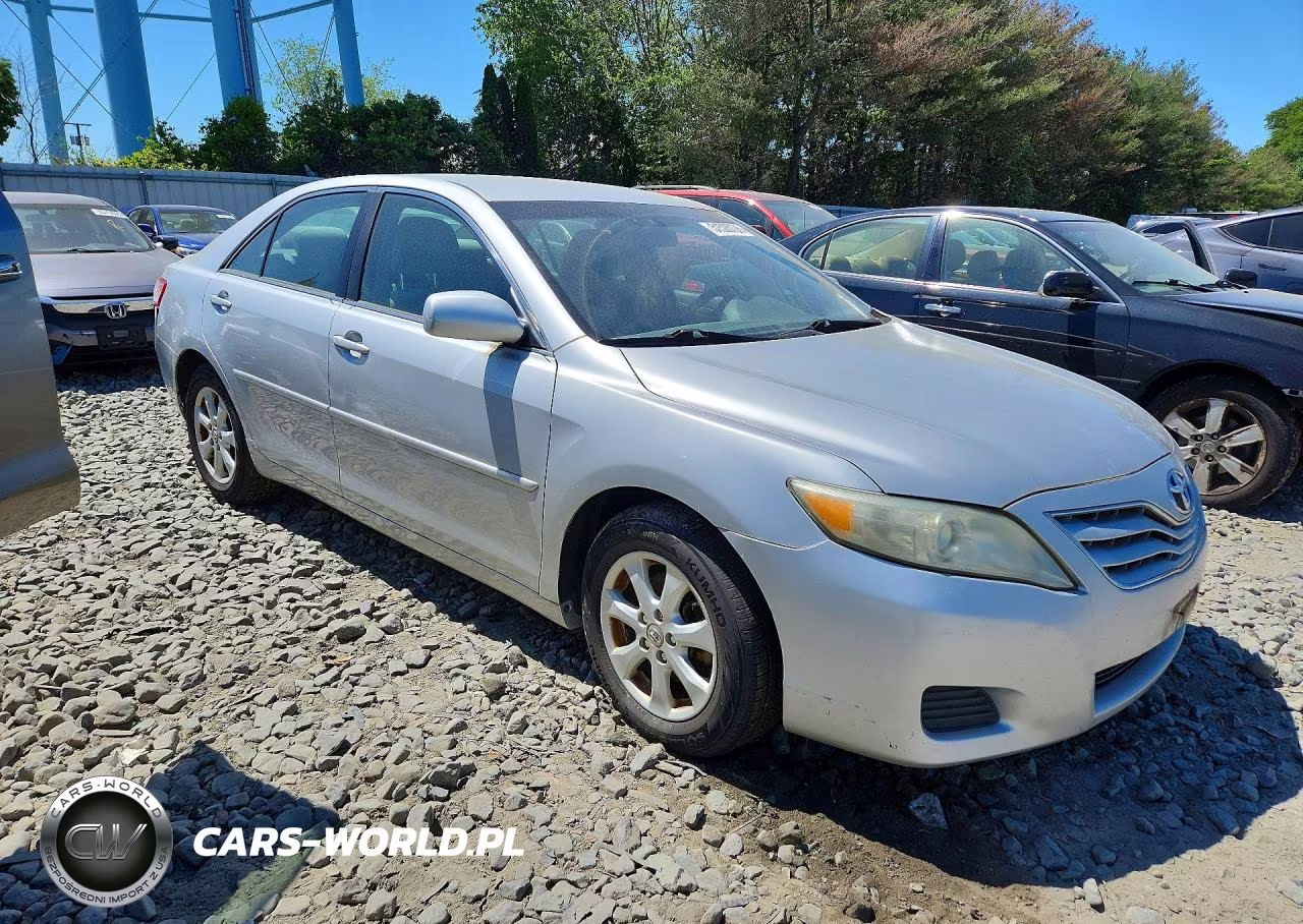 2011 Toyota Camry Le VIN:4T1BF3EK2BU734939 - 4