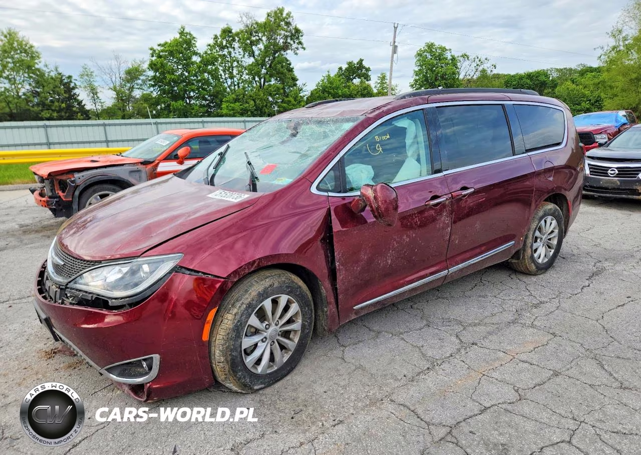 2017 Chrysler Pacifica Touring L – zdjęcie 1 z 13