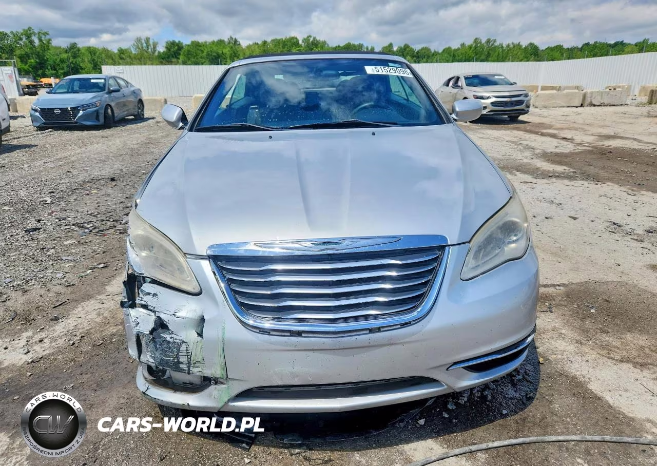2011 Chrysler 200 Touring VIN:1C3BC2EB9BN536493 - 5