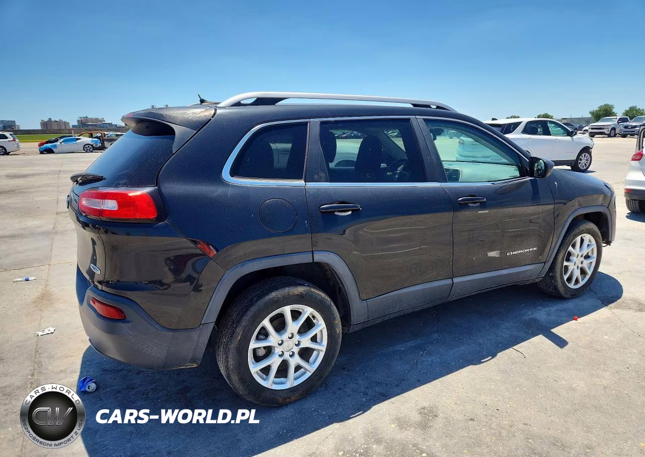 2014 Jeep Cherokee Latitude VIN:1C4PJLCB3EW254039 - 3