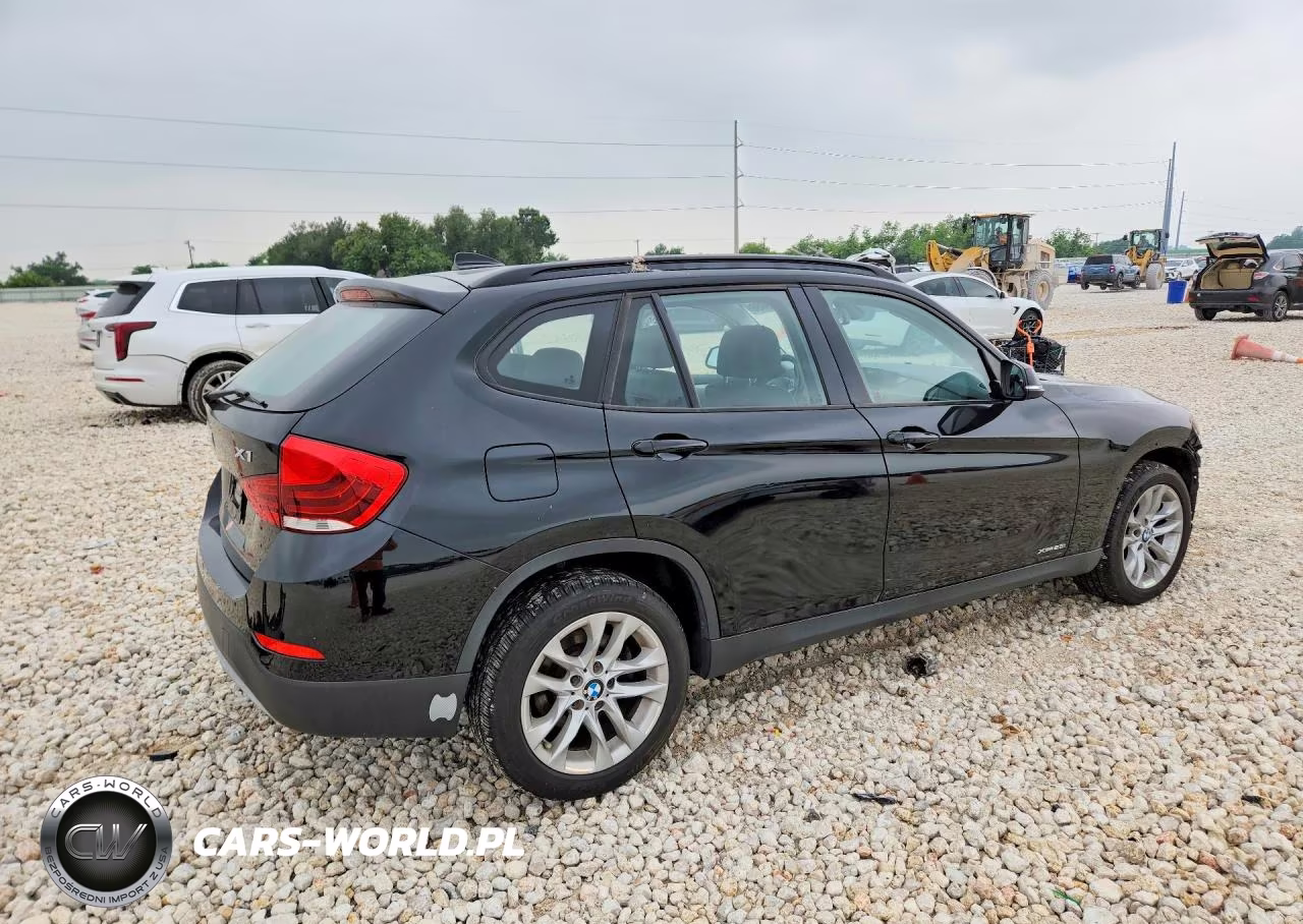 2015 BMW X1 xDrive28I VIN:WBAVL1C5XFVY36949 - 3